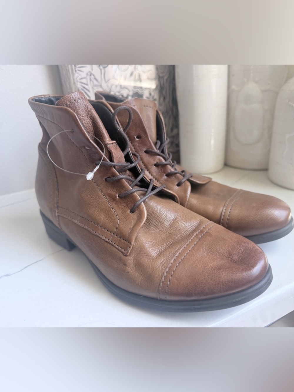 Women's Bocage Soft Brown Leather Lace-Up Ankle Booties sz 37/7